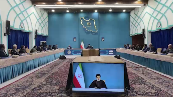 ایجاد مراکز تولیدی و صادراتی در مناطق آزاد/ موانع اجرای قوانین در مناطق آزاد برداشته‌شود