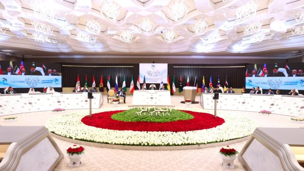 Iran ready to become an energy hub between producers and consumption markets/ It is necessary to establish a mechanism for exchange of technical knowledge and experiences of member countries in gas industry/ Palestine yardstick of conscience of human society; Those who remain silent today will be slapped hard tomorrow
