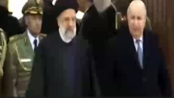 استقبال رسمی رئیس‌جمهور الجزایر از آیت‌الله رئیسی در کاخ ریاست جمهوری الجزایر