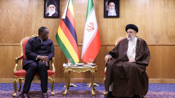 President: ran's view of Africa is strategic, based on collective interests / Visiting  Tehran Expo very valuable opportunity to familiarise African countries with Iran's capabilities / Zimbabwean VP: Iran's policy towards African countries is principled, reassuring / Determination of authorities Zimbabwe to implement the agreements made with Iran during Dr Raisi's trip last year
