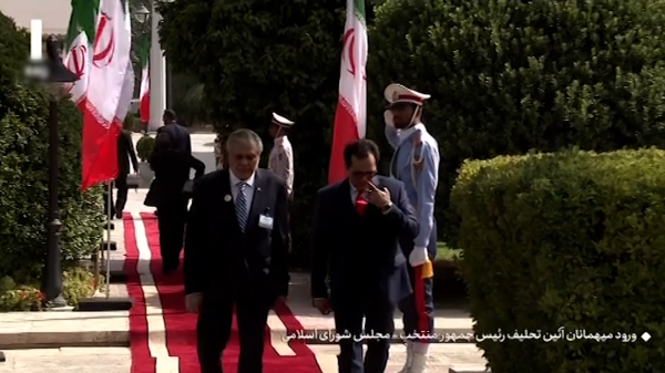 فرش قرمز بهارستان برای مهمانان مراسم تحلیف رئیس جمهور