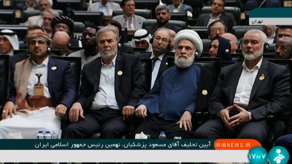 حمایت ویژه مهمانان تحلیف از سخنان رئیس‌جمهور/ نمی‌توان نام خود را انسان گذاشت ولی در برابر جنایت صهیونیست‌ها سکوت کرد