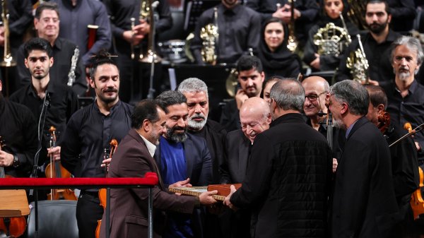 President Pezeshkian honors renowned composer Farhad Fakhreddini