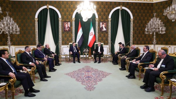 Iran president, Iraq PM discuss ways to enhance economic relations 

