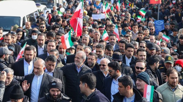 22 Bahman rallies affirm Iranians’ support for Islamic Revolution, says Pezeshkian