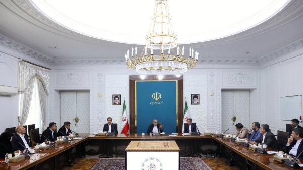 Administration committed to infrastructure transformation in Lorestan Province, says President Pezeshkian