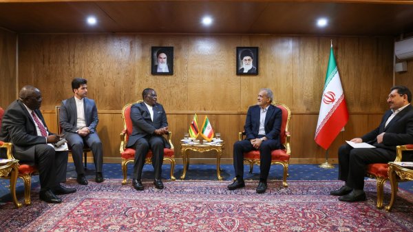 Iran-Zimbabwe friendly ties facilitate cooperation at international level: Pezeshkian