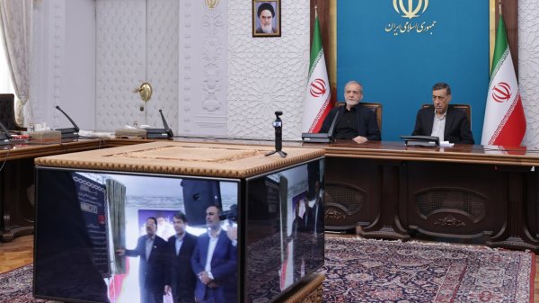 President Pezeshkian inaugurates Kahnuj Titanium Concentrate Plant

