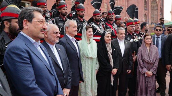 President Pezeshkian pays tribute to Pakistani scholar Muhammad Iqbal