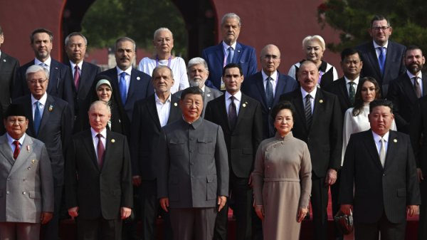 Pezeshkian attends China’s military parade celebrating 80th anniversary of WWII’s end
