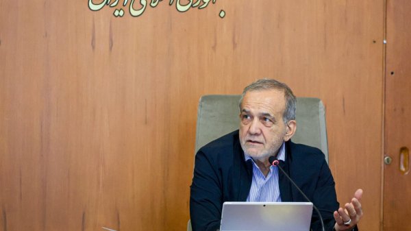 Cabinet considers Egypt’s invitation for President Pezeshkian to attend Sharm El-Sheikh Peace Summit