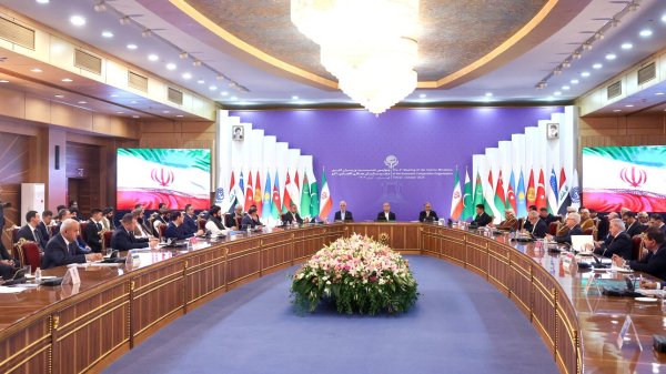 President Pezeshkian highlights role of interior ministries in fostering regional ties