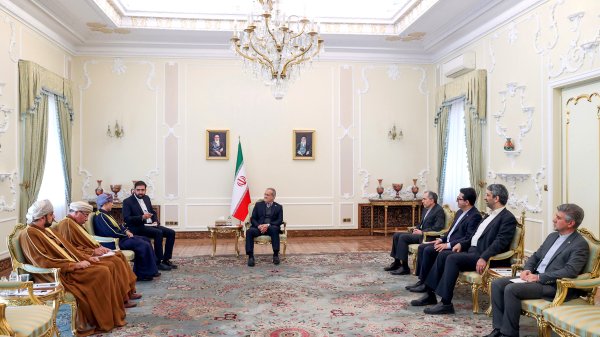 President Pezeshkian expresses confidence Iran–Oman ties will continue with strength