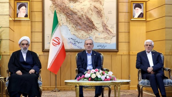 Pezeshkian highlights need for Muslim nations’ collaboration before Kazakhstan trip