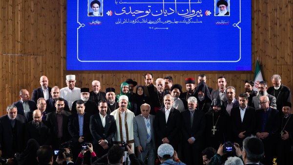 Iran president meets with followers of monotheistic religions in Tehran