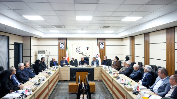 نباید در برابر این همه ایثار و فداکاری خانواده شهدا و ایثارگران، دچار قصور شویم/ حمایت از آنان به‌عنوان یک اولویت دائمی در دستور کار باقی بماند
