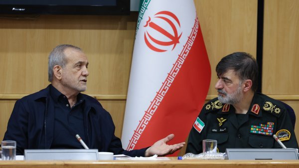 نشست با فرمانده کل و جمعی از فرماندهان ارشد فراجا