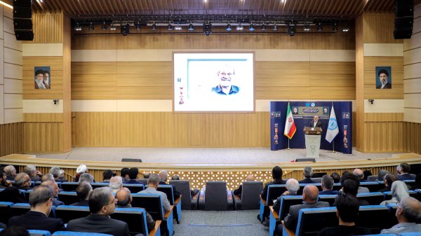 معتدل بودن و انقلابی بودن، ویژگی مشترک مردان تأثیرگذار ایران است/ شهید لاریجانی مظهر پاکی و زلالی در حکمرانی بود
