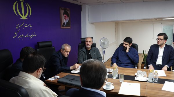 جلسه بررسی راهکارهای تقویت تاب آوری شبکه تامین پایدار سوخت