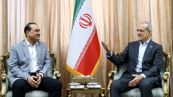 دیدار فرمانده ارتش پاکستان با رئیس‌جمهور