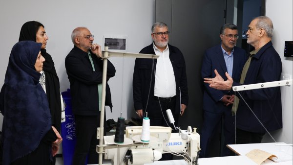 بازدید از مرکز نگهداری از کودکان بی‌سرپرست روشنای امید