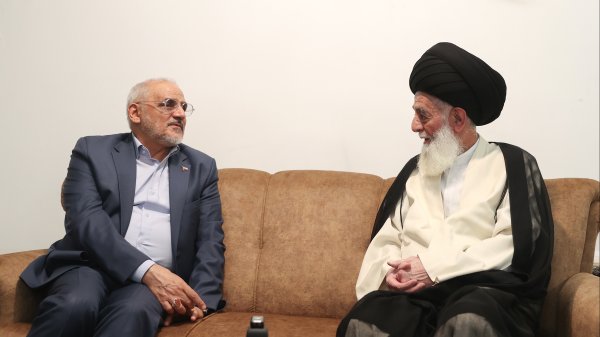 دیدار رئیس دفتر رئیس جمهور با حضرت آیت الله یثربی