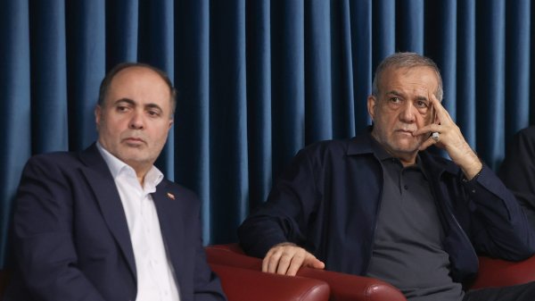 جلسه ارزیابی عملکرد و برنامه‌های تأمین کالاهای اساسی