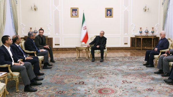 L'insistance du président Pezeshkian sur l'élargissement et des relations avec le Pakistan
