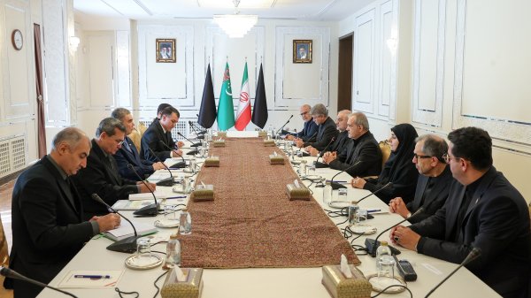 دیدار با رهبر ملی ترکمنستان