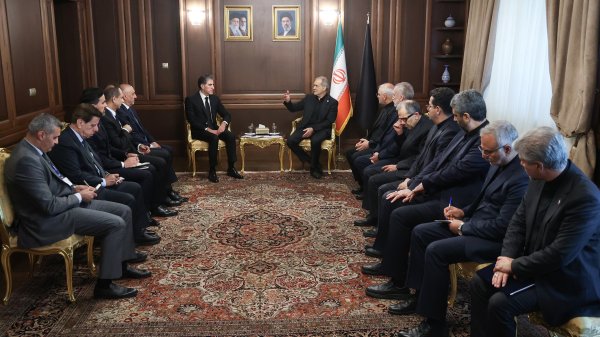 دکتر پزشکیان: متجاوزین به دنبال تجزیه ایران بودند اما ملت ایران منسجم‌تر و همدل‌تر شد/ تدبیر اقلیم کردستان توطئه‌ها در مرزهای غربی ما را خنثی کرد / آمادگی داریم همکاری‌های آموزشی، فرهنگی، علمی و اقتصادی با اقلیم را توسعه دهیم/ نیچروان بارزانی: شهادت رهبر ایران ضایعه‌ای بزرگ برای ملت ایران و منطقه بود/ ایران را حامی و پشتیبان همیشگی خود می‌دانیم/ هیچگاه بخشی از پروژه علیه ایران نبوده و نخواهیم بود
