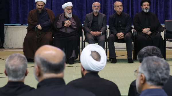 حضور در مراسم بزرگداشت رهبر شهید انقلاب