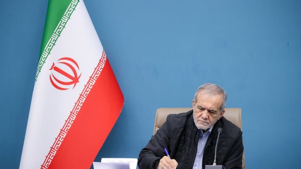 Message de félicitations du président Pezeshkian à l'occasion du titre mondial de l'équipe iranienne de taekwondo mixte
