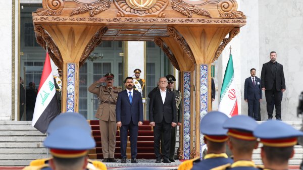 استقبال رسمی رئیس‌جمهور از نخست‌وزیر عراق