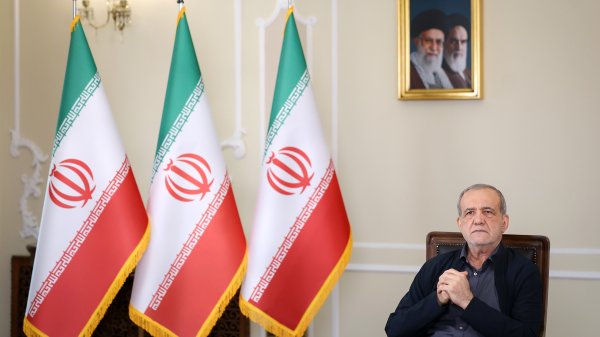  گفت و گوی دکتر مسعود پزشکیان با مردم در دومین سال دولت چهاردهم