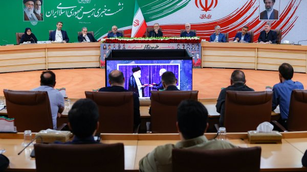نشست خبری رئیس جمهور با جمعی از اصحاب رسانه _ 1