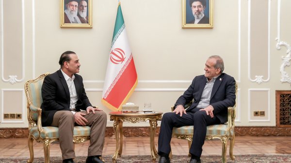 دیدار فرمانده ارتش پاکستان با رئیس‌جمهور