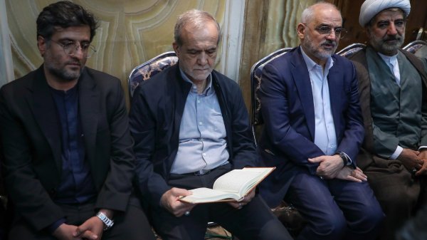 حضور در مراسم بزرگداشت «دولت مردان شهید»