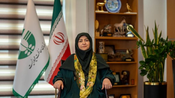 پزشکیان محیط زیست را بخشی از عدالت و توسعه پایدار می‌داند/ از دیپلماسی محیط زیستی در جنگ تا رشد 78 درصدی انرژی‌های تجدیدپذیر/ عدالت محیط زیستی یکی از ارکان نگاه پزشکیان به عدالت است/ خسارات محیط زیستی جنگ را برای مطالبه‌گری بین‌المللی مستند می‌کنیم/ احیای دریاچه ارومیه با دستور ویژه رئیس‌جمهور پیگیری شد
