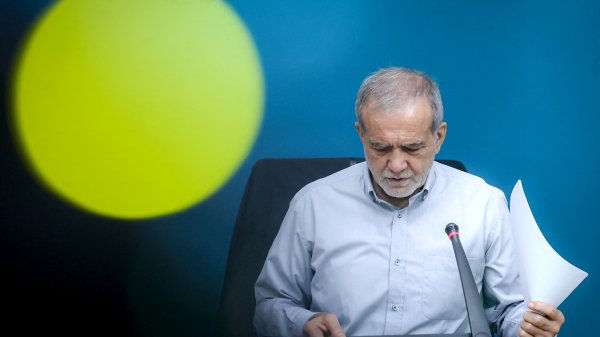 نشست هیئت اندیشه‌ورز بسیج جامعه پزشکی