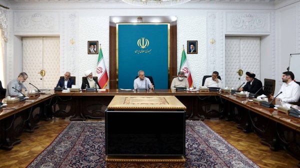 ادامه توسعه کشور در شرایط جنگ با مدیریت مستمر دولت دنبال شد/ یقین داریم با هم‌افزایی و انسجام داخلی بر مشکلات غلبه می‌کنیم
