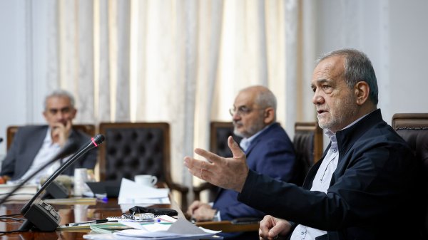 جلسه بررسی راهکارهای تامین منابع پایدار افزایش اعتبار کالابرگ