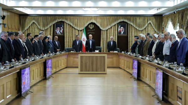 دیدار با فعالان احزاب اصلاح طلب و جمعی از کنشگران سیاسی اجتماعی