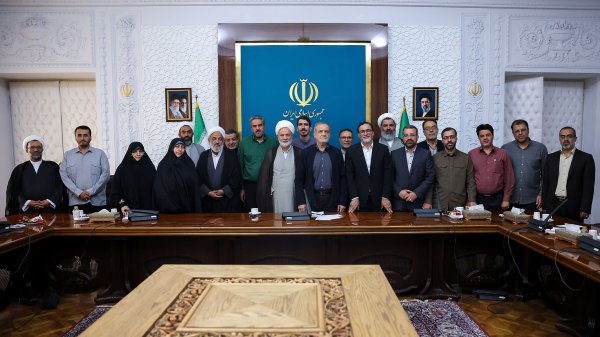 نشست هم‌اندیشی با نمایندگان ملت مبعوث