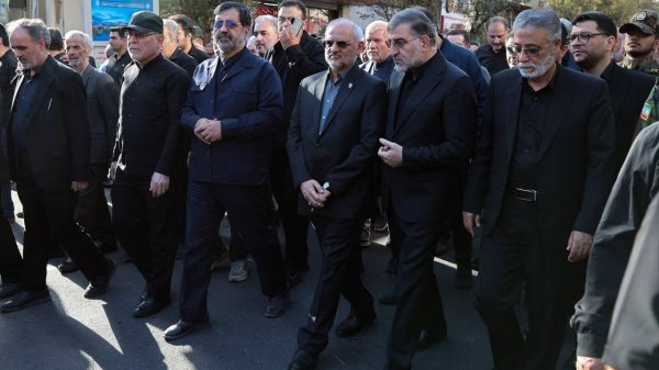  پشتیبانی از نیروهای مسلح و مدیریت اقتصاد، دو اولویت اصلی دولت در شرایط کنونی است