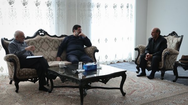نشست با فعالان اقتصادی قم 