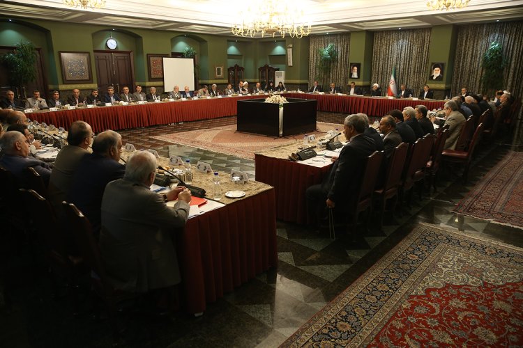 رویکرد ایران حل و فصل معضلات جهان از طریق مذاکره و گفتگوست/ مجلس آینده متعلق به یک حزب و جناح نخواهد بود /تصمیم‌گیر کشور، ملت ایران است