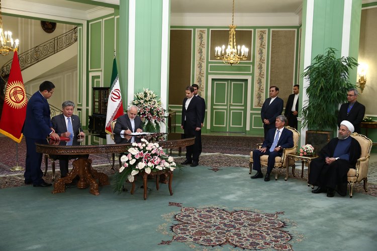 امضای ٨ یادداشت تفاهم و موافقتنامه همکاری میان ایران و قرقیزستان