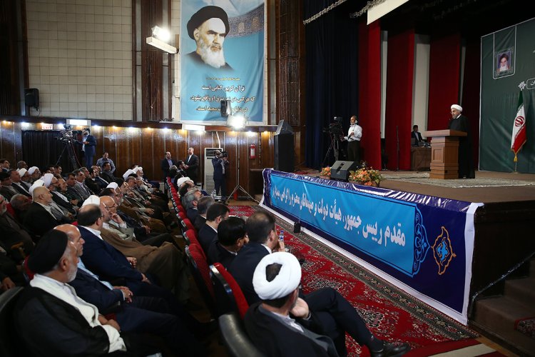 حریم دریا متعلق به همه مردم است/جذب سرمایه و حضور بخش خصوصی برای رونق گردشگری ضروری است/لشکر 25 کربلا همواره در جنگ درخشش داشت/ مردم مازندران در عشق به خاندان رسالت پیشتازند