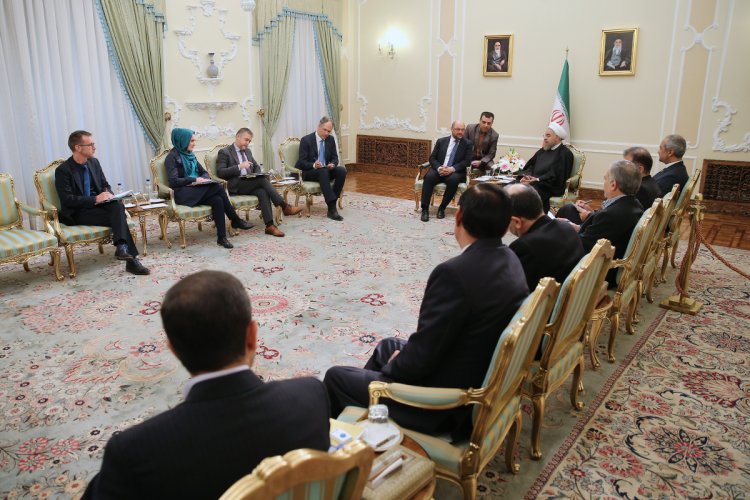 زمینه برای تعمیق همکاریهای مشترک ایران و اروپا فراهم است / مبارزه با تروریسم و کمک به آوارگان وظیفه ای انسانی است/ تأکید بر لزوم اجرای کامل و بهنگام تعهدات و لغو تحریم‌ها براساس برجام