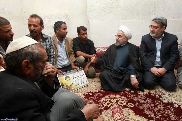 بازدید دکتر روحانی از روستای امیرآباد دشتستان